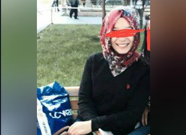 Tatlı Türbanlı Genç Kız