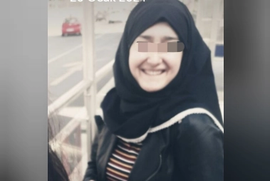 Türbanlı Elif