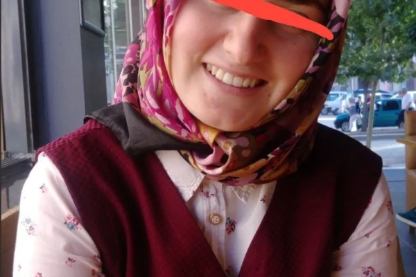 Türbanlı Güzel Kızın İfşası