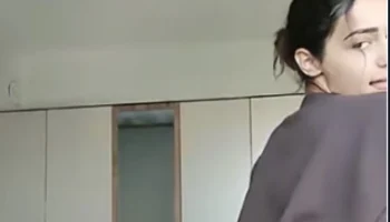 Ailesi Arkasındayken Yayında